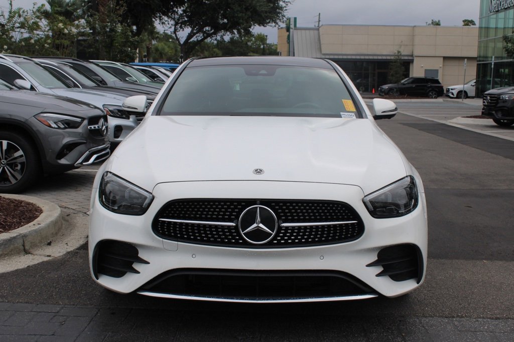 Certified 2022 Mercedes-Benz E 350 4MATIC Sedan image 2