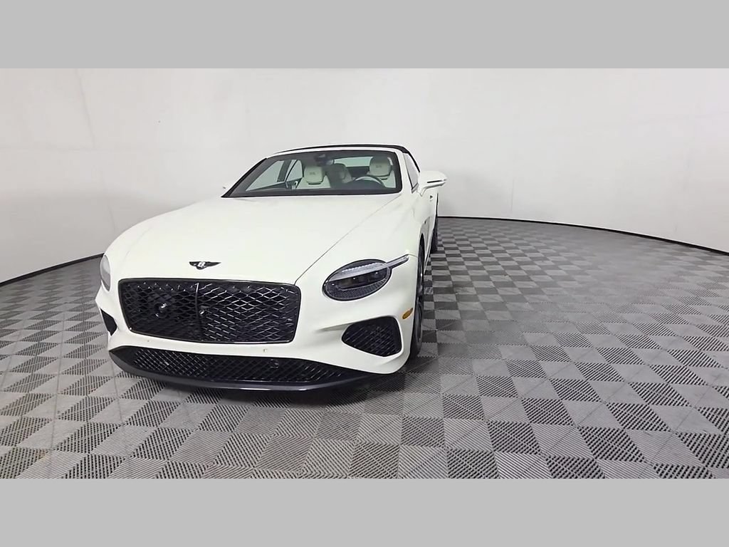 Used 2025 Bentley Continental GTC AWD/4WD image 50
