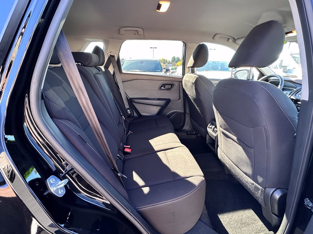 Used 2023 Nissan Rogue S AWD/4WD image 15