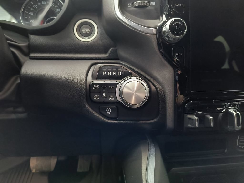 Used 2023 RAM 1500 Laramie AWD/4WD image 15