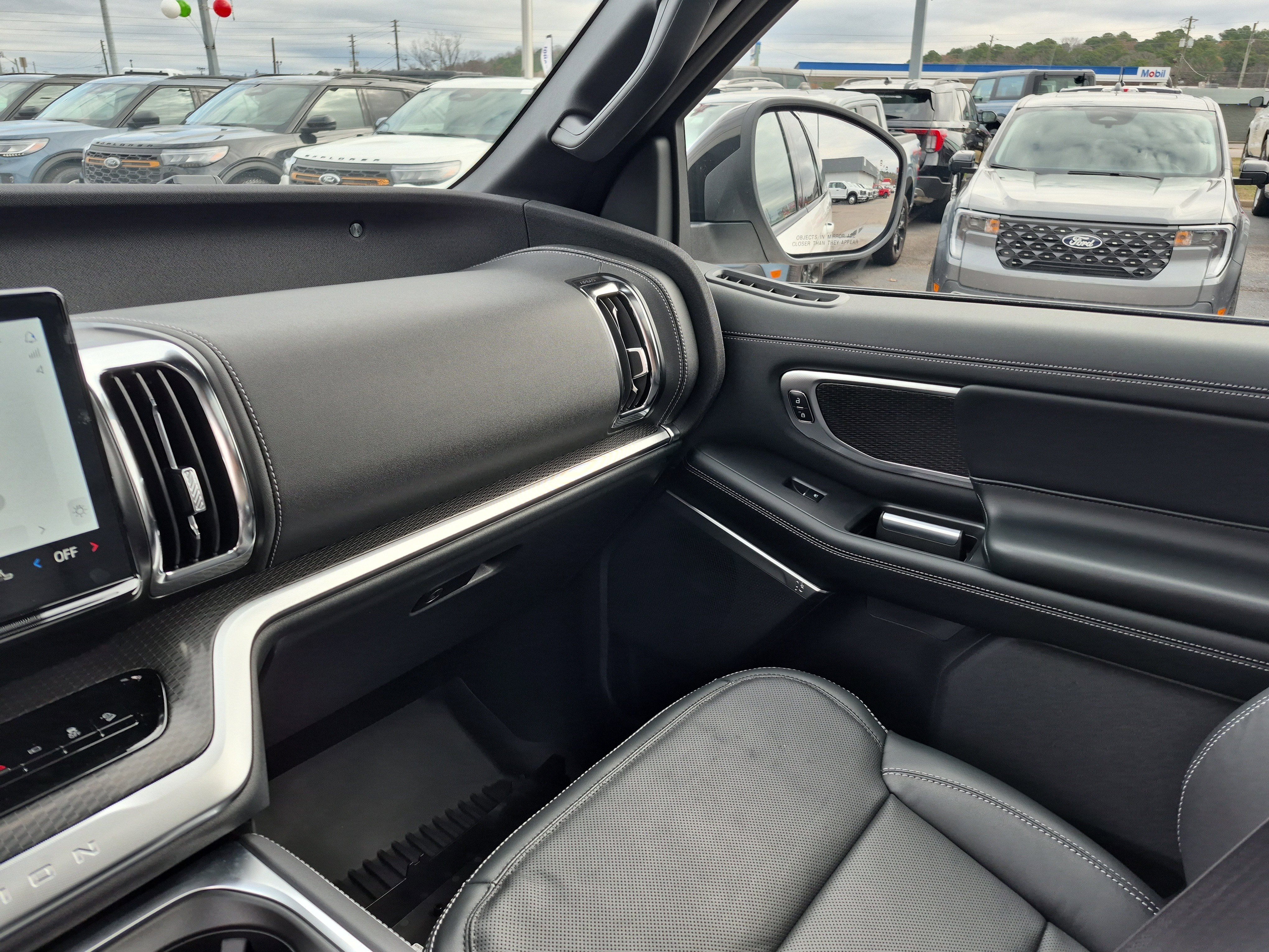 New 2026 Ford Expedition Platinum w/ Stealth Appearance Package image 26