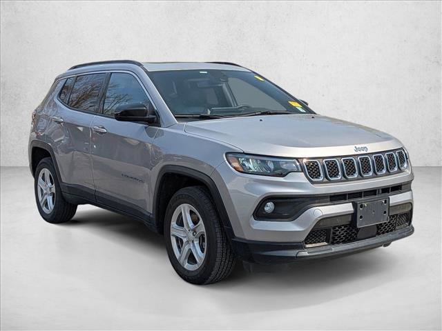 Used 2023 Jeep Compass Latitude w/ Sun and Sound Group image 3