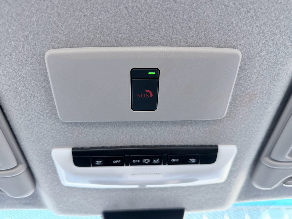 Used 2024 Nissan Kicks SV FWD image 14