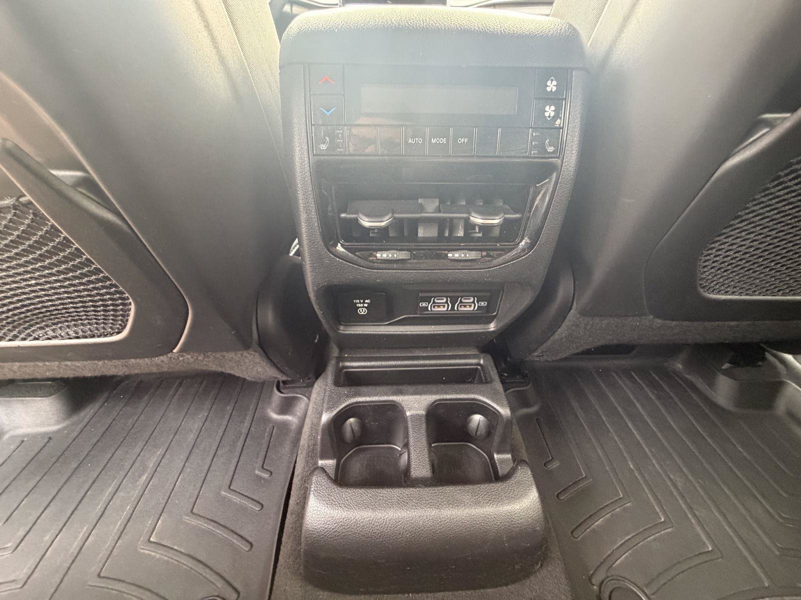 Used 2021 Jeep Grand Cherokee L Limited AWD/4WD image 29