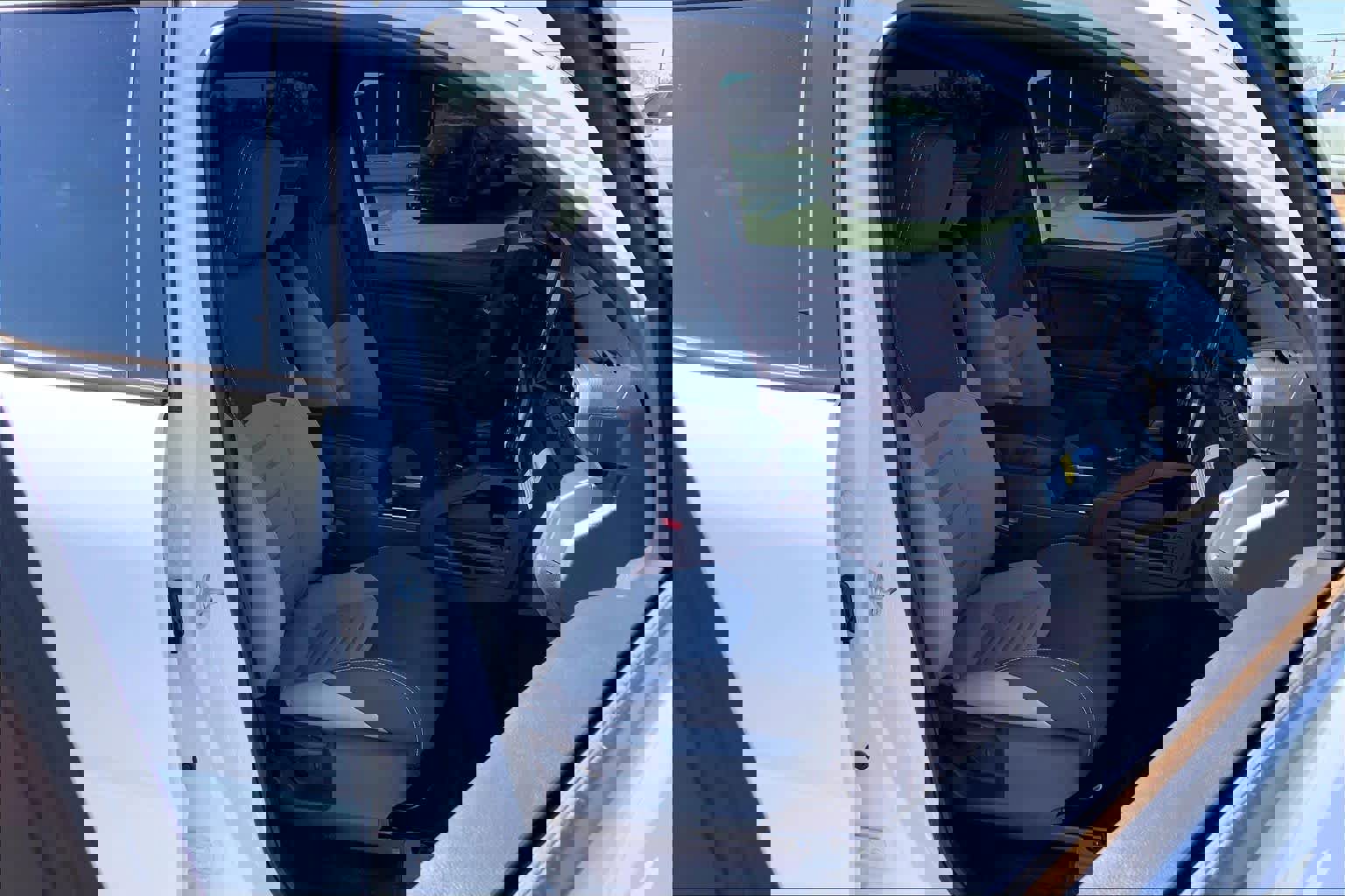 Used 2025 Toyota Tacoma TRD Sport image 9