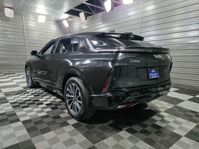 Used 2024 Cadillac Lyriq Sport image 7