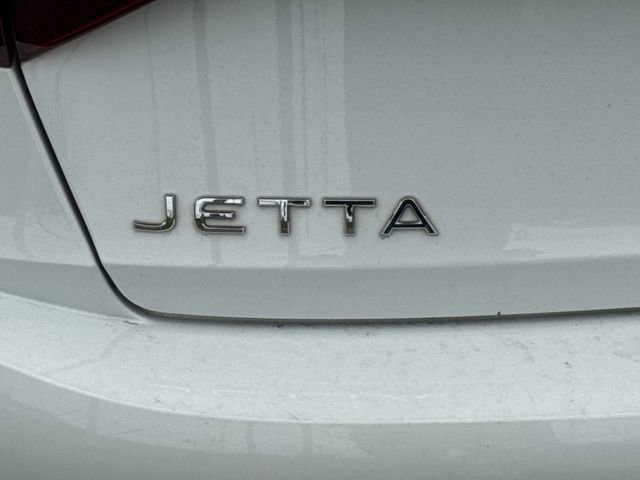 Used 2022 Volkswagen Jetta Sport FWD image 17