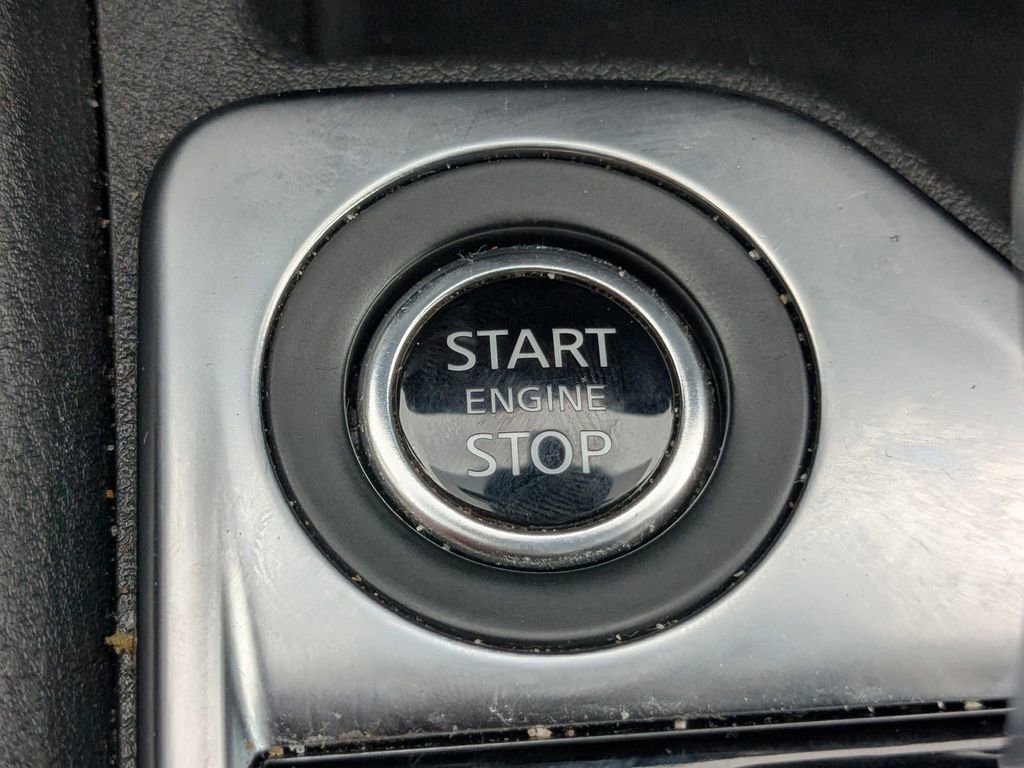 Used 2024 Nissan Sentra SV image 27