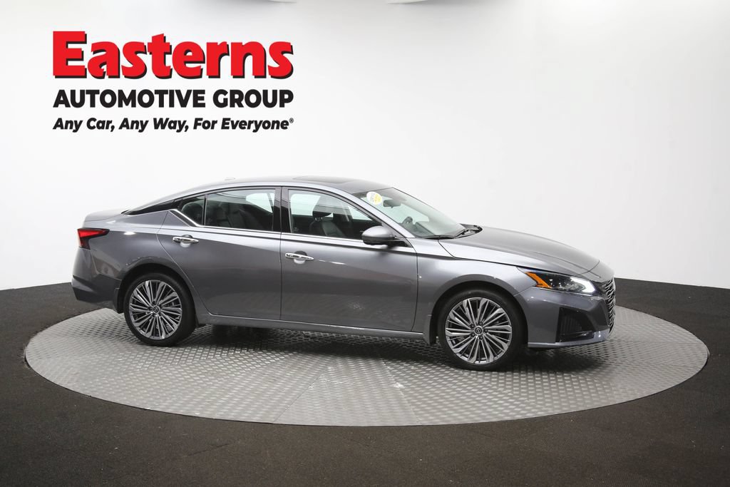 Used 2023 Nissan Altima 2.5 SL AWD/4WD image 39