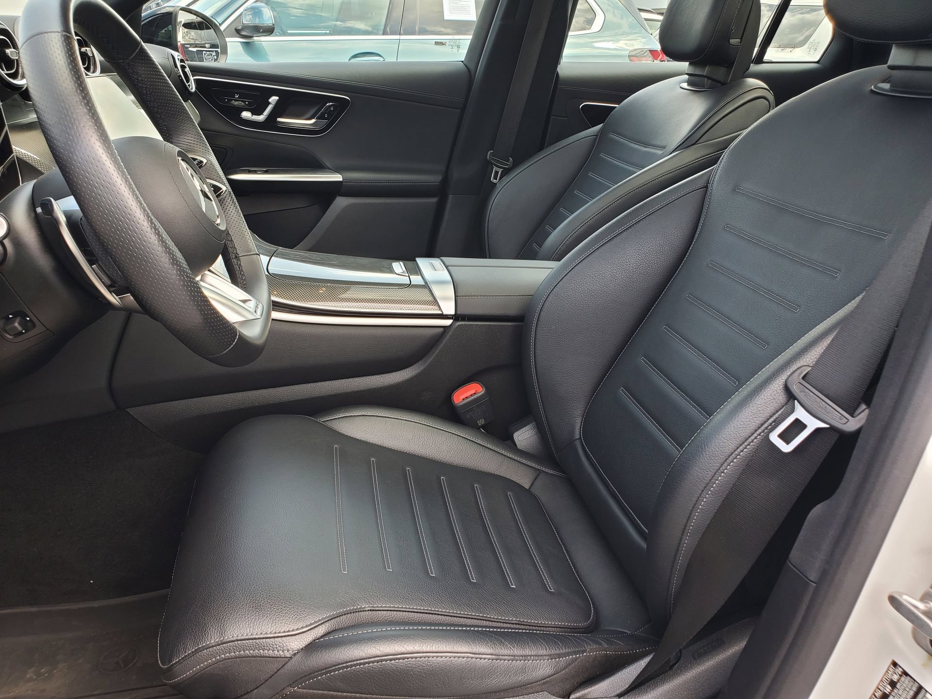 Used 2025 Mercedes-Benz GLC 43 AMG 4MATIC image 21