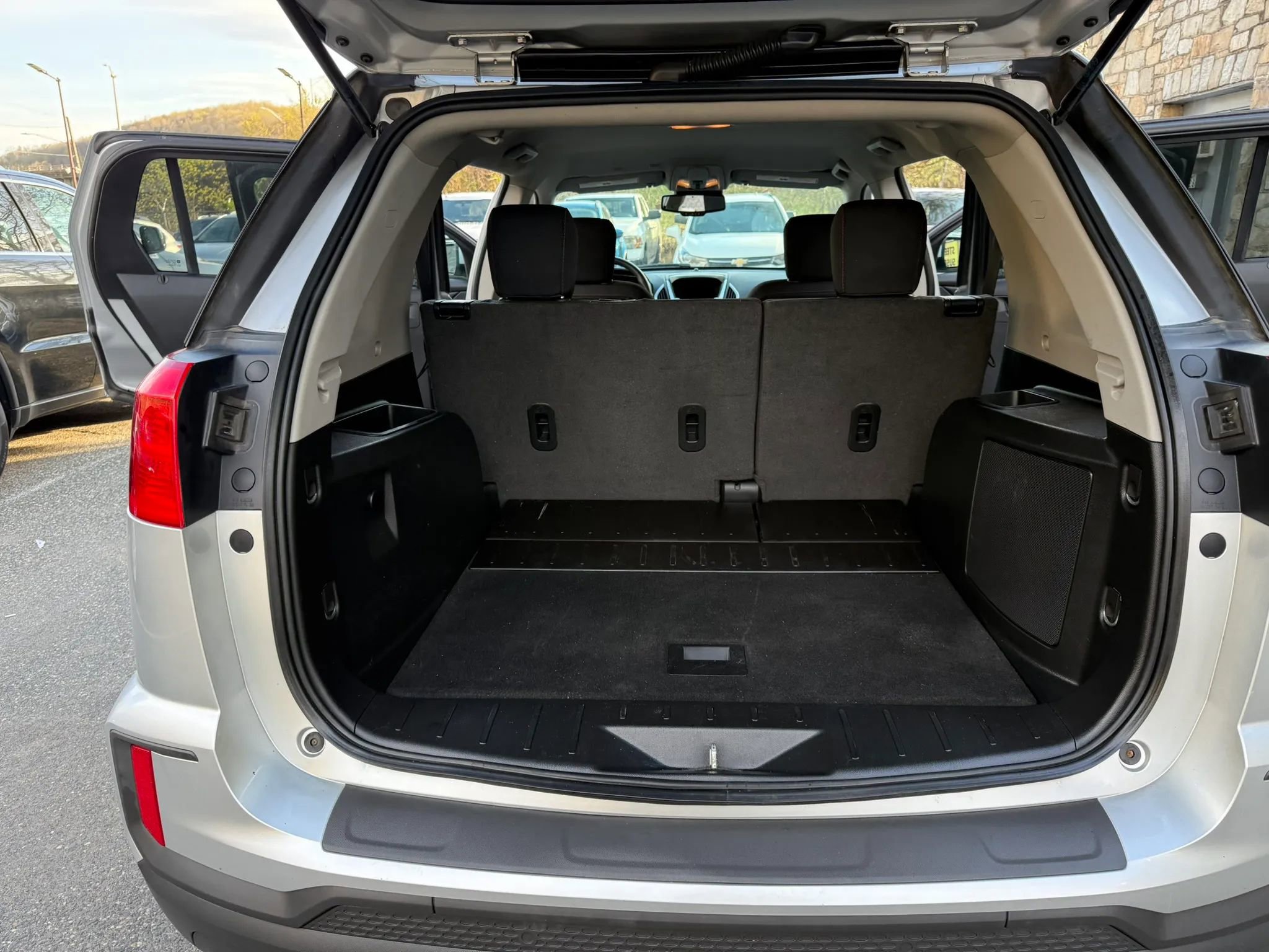 Used 2016 GMC Terrain SLE AWD/4WD image 19