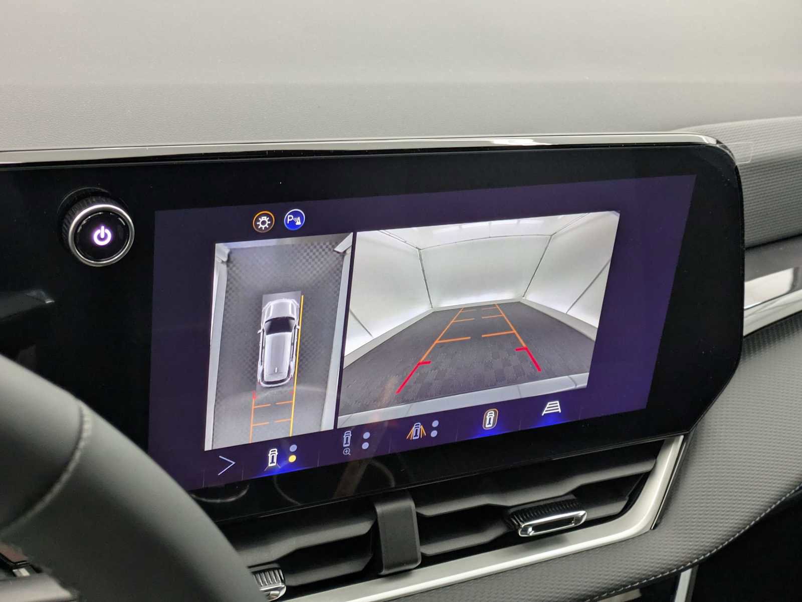 New 2026 Chevrolet Equinox LT w/ Safety and Technology Package AWD/4WD image 27