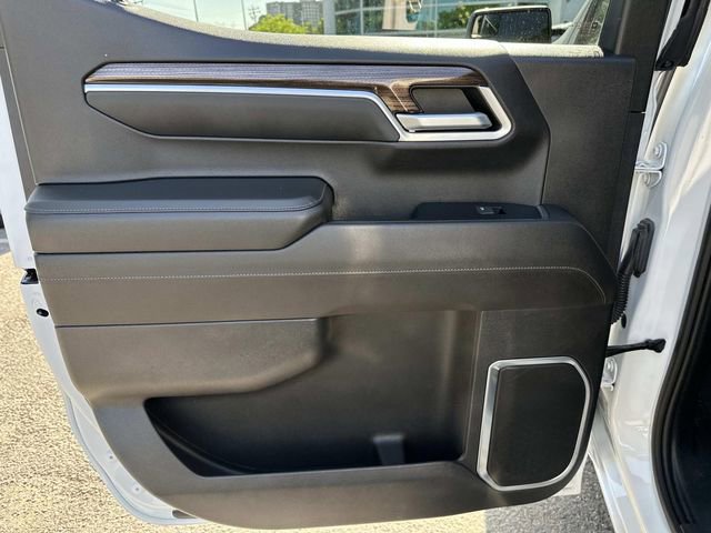 Used 2022 Chevrolet Silverado 1500 LT AWD/4WD image 14
