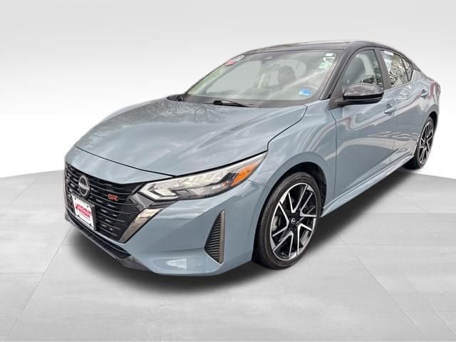 Used 2024 Nissan Sentra SR image 2