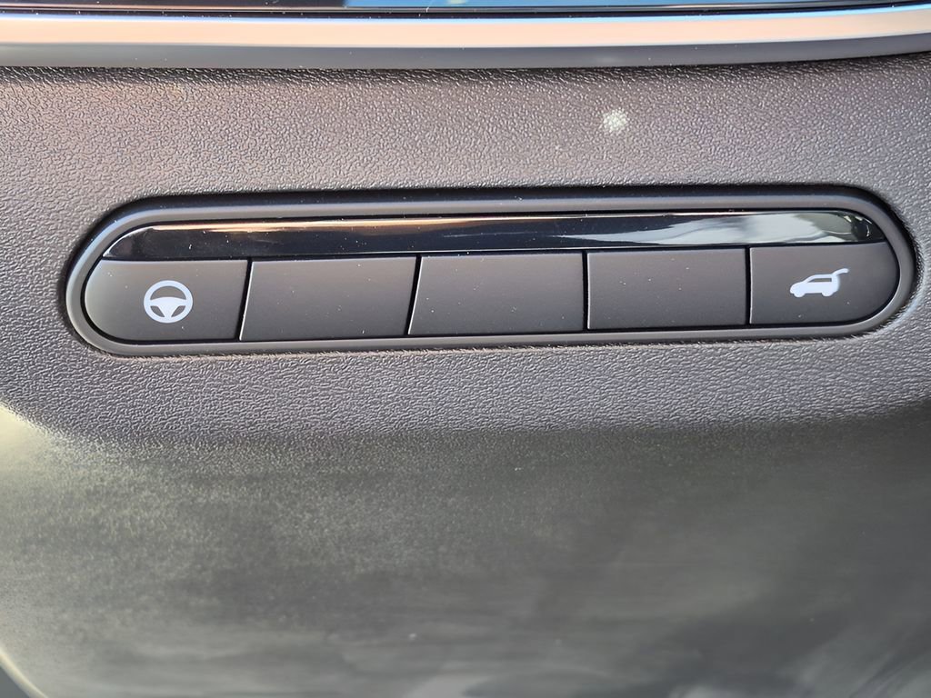 Certified 2026 INFINITI QX60 Sport w/ Dark Cargo Package image 9