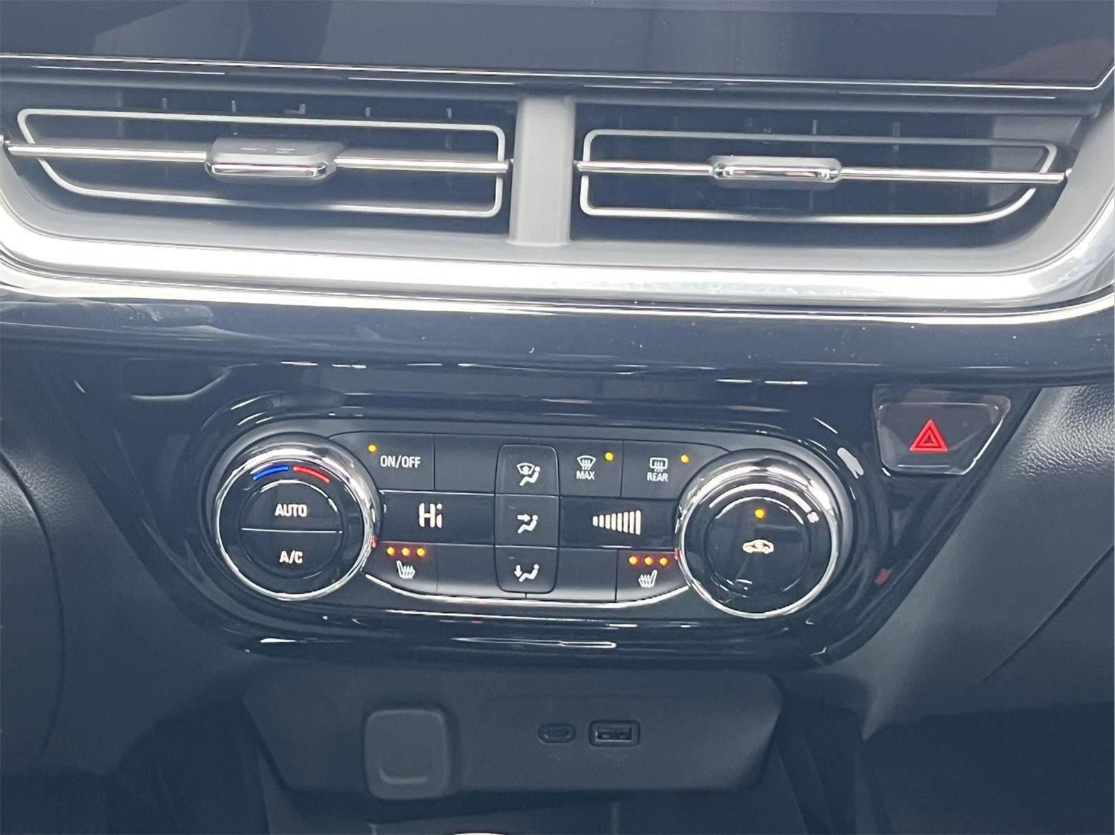 New 2026 Chevrolet Trax RS image 14