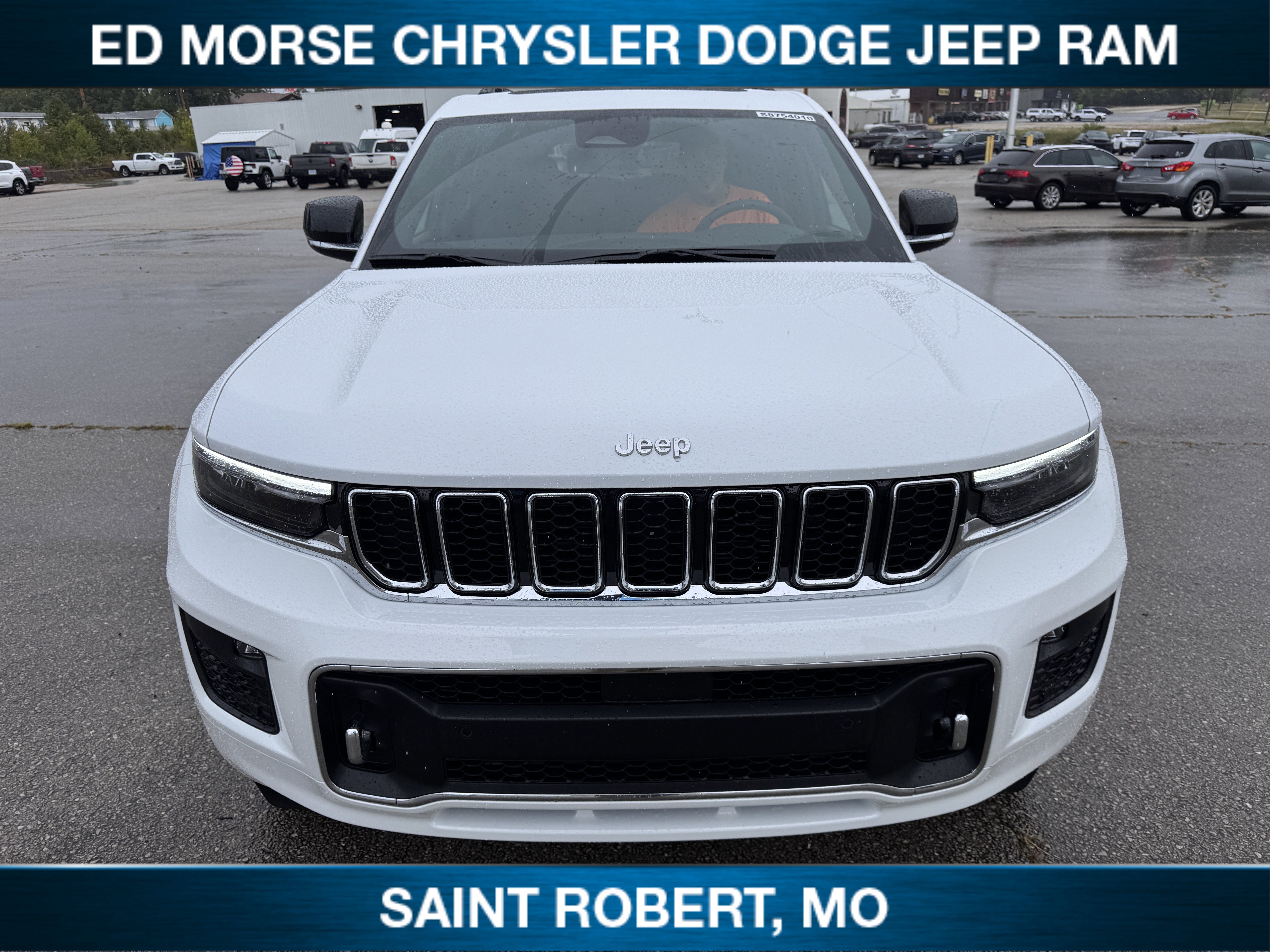 New 2025 Jeep Grand Cherokee L Overland w/ Luxury Tech Group IV image 2
