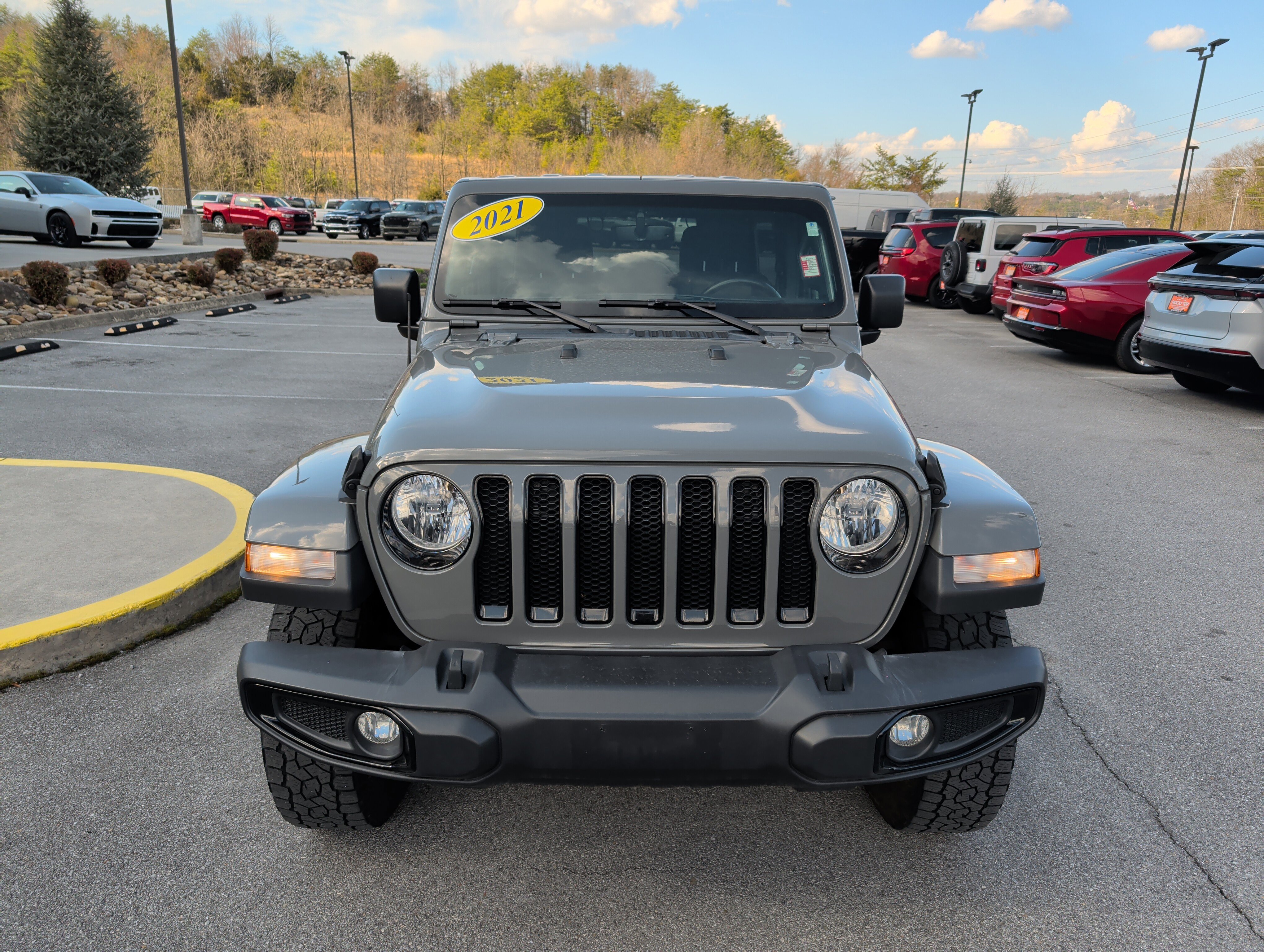 Used 2021 Jeep Wrangler Unlimited Sahara image 3
