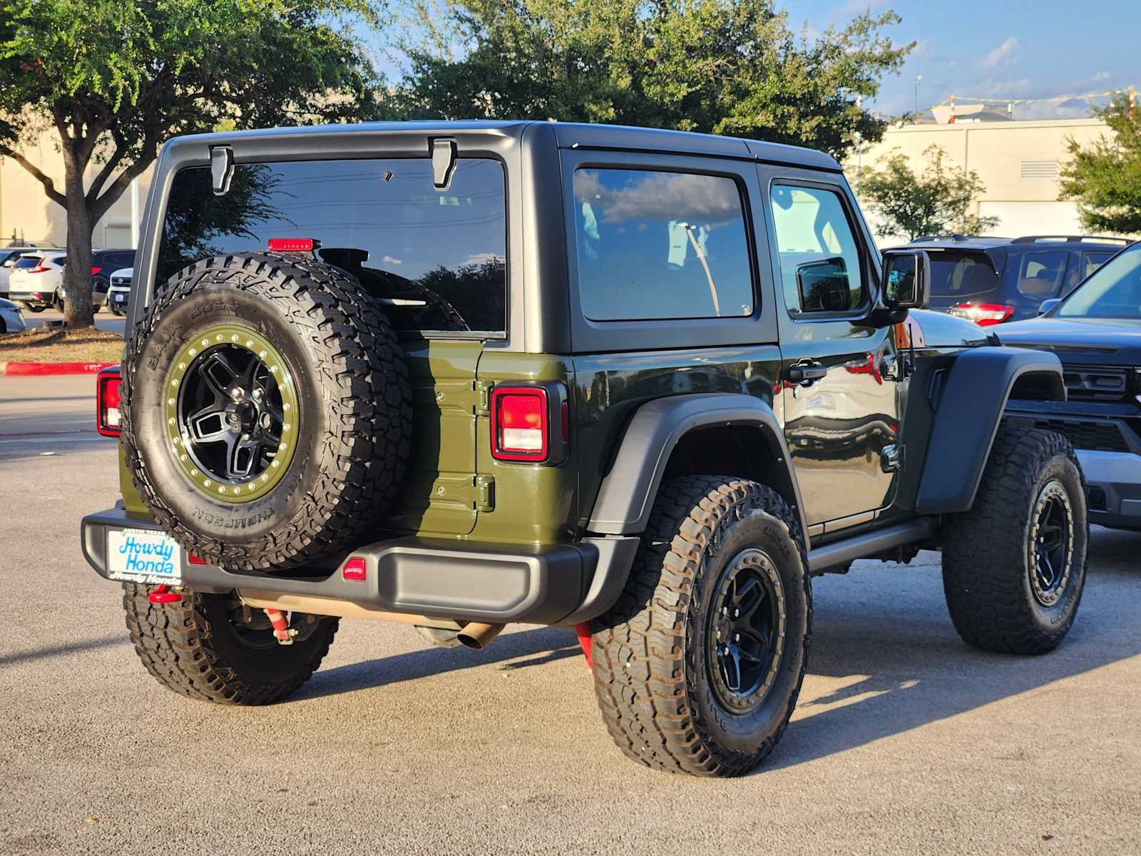 Used 2022 Jeep Wrangler Rubicon AWD/4WD image 6