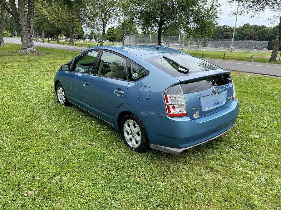 Used 2005 Toyota Prius image 2