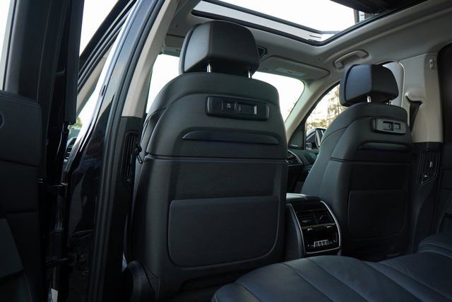 Used 2021 BMW X7 xDrive40i w/ Premium Package image 30