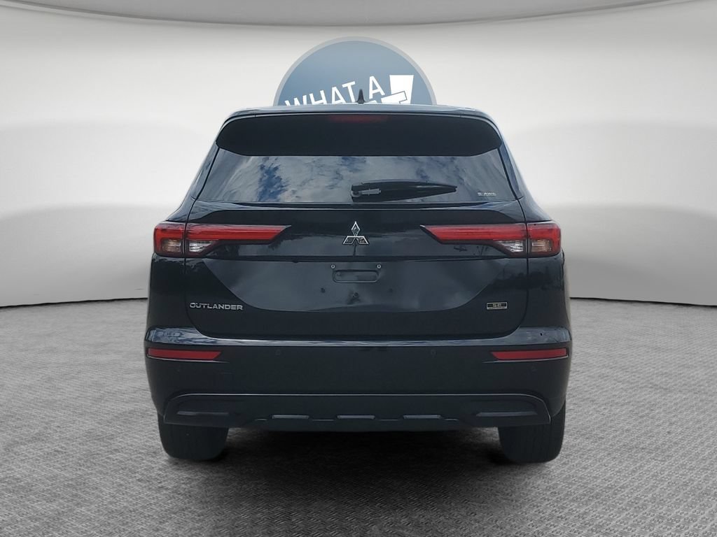 Used 2024 Mitsubishi Outlander SE Black Edition AWD/4WD image 5