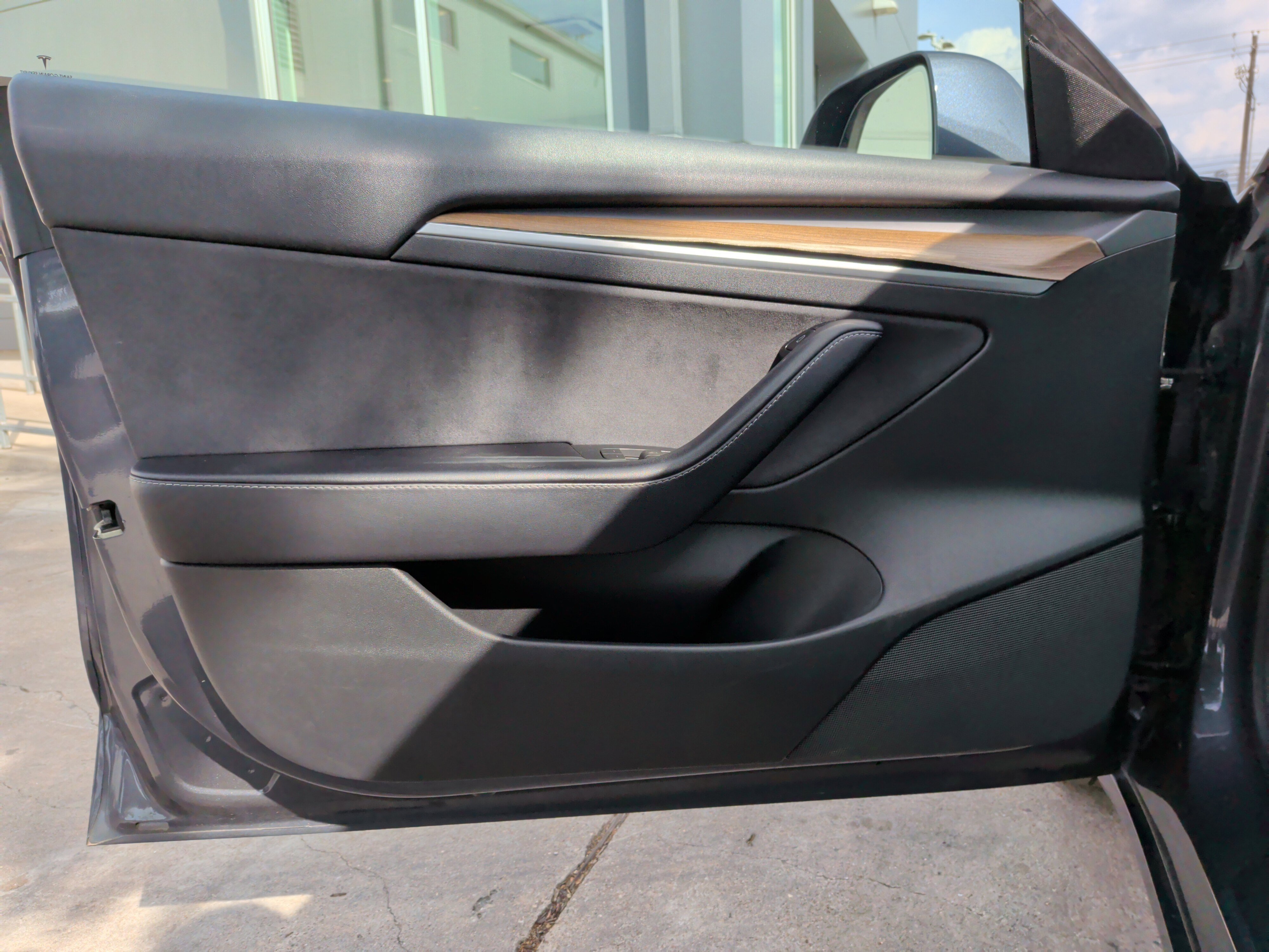 Used 2022 Tesla Model 3 Standard Range image 14