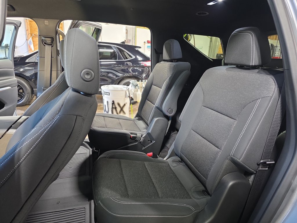 Used 2024 Chevrolet Traverse LT w/ LPO, Floor Liner Package AWD/4WD image 17