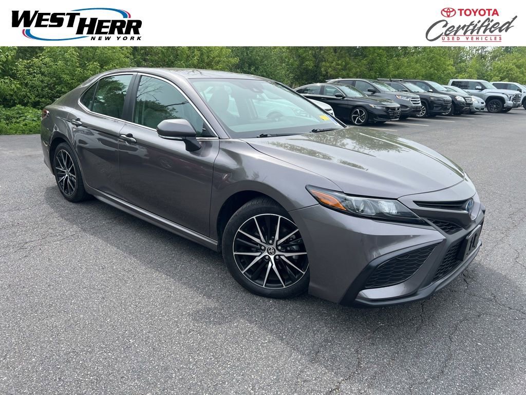Used 2024 Toyota Camry SE
