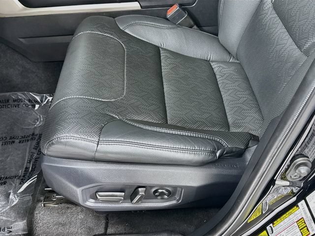 Used 2023 Toyota Tundra Limited AWD/4WD image 18
