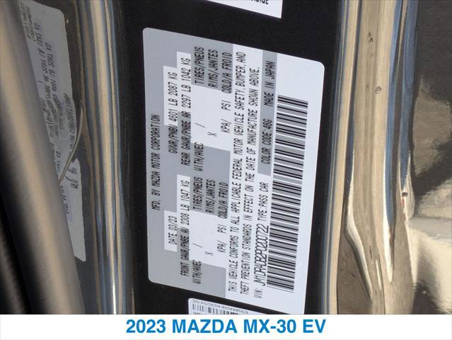 Used 2023 MAZDA MX-30 Electric w/ Premium Plus Pkg image 26