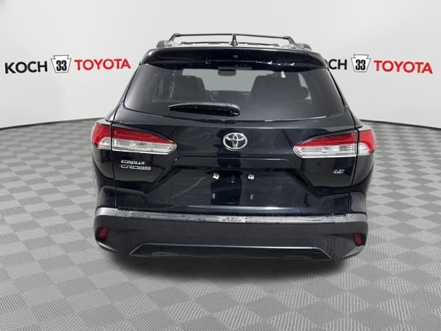 Used 2024 Toyota Corolla Cross LE image 7