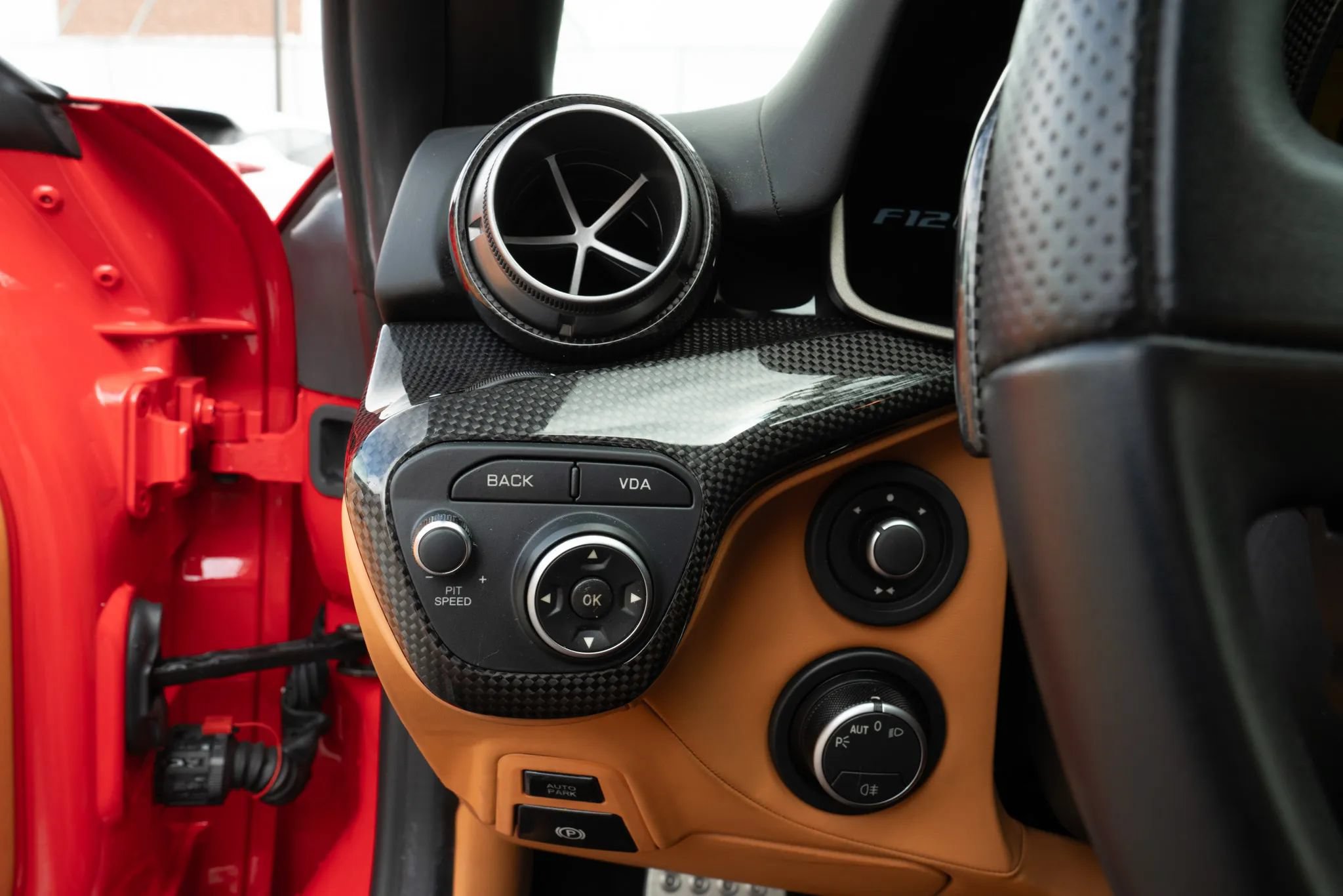 Used 2017 Ferrari F12 Berlinetta RWD image 18