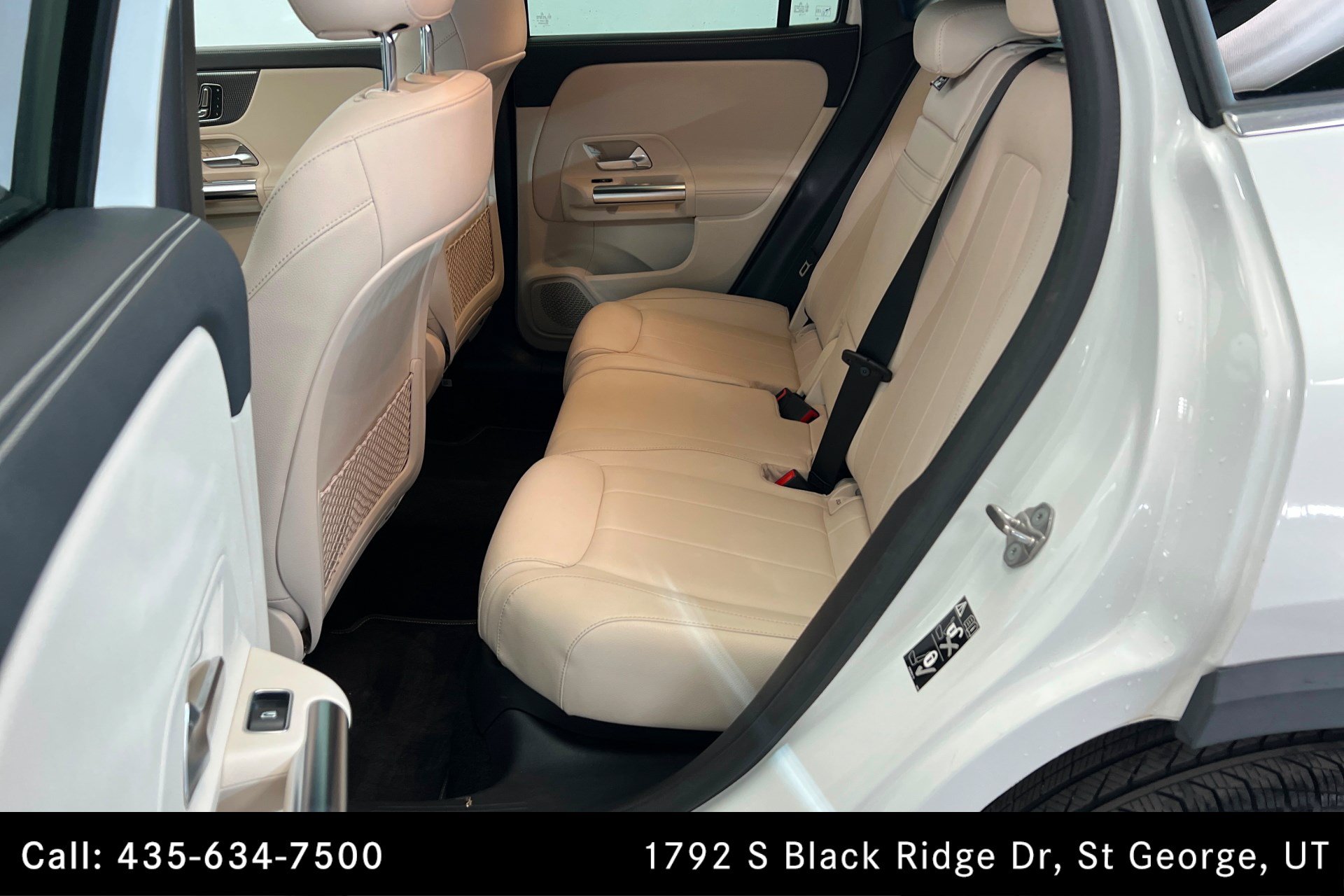 Certified 2022 Mercedes-Benz GLA 250 4MATIC w/ Premium Package Lite image 21