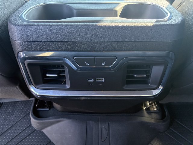 Used 2024 Chevrolet Silverado 1500 High Country w/ High Country Premium Package AWD/4WD image 14