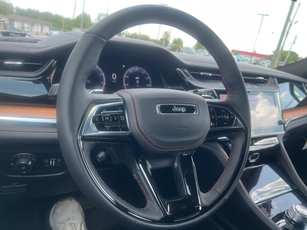 New 2026 Jeep Grand Cherokee L Summit w/ Obsidian Package AWD/4WD image 26