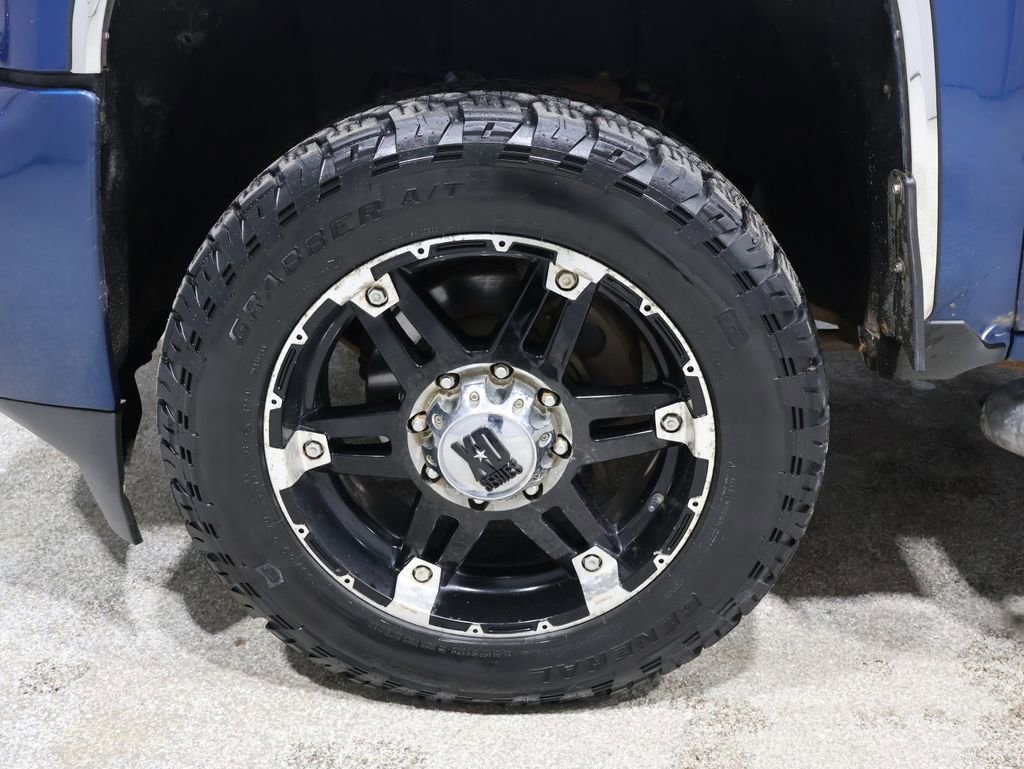 Used 2017 Chevrolet Silverado 2500 High Country w/ Duramax Plus Package image 9