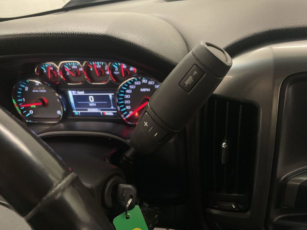 Used 2018 Chevrolet Silverado 1500 LT w/ All Star Edition image 10