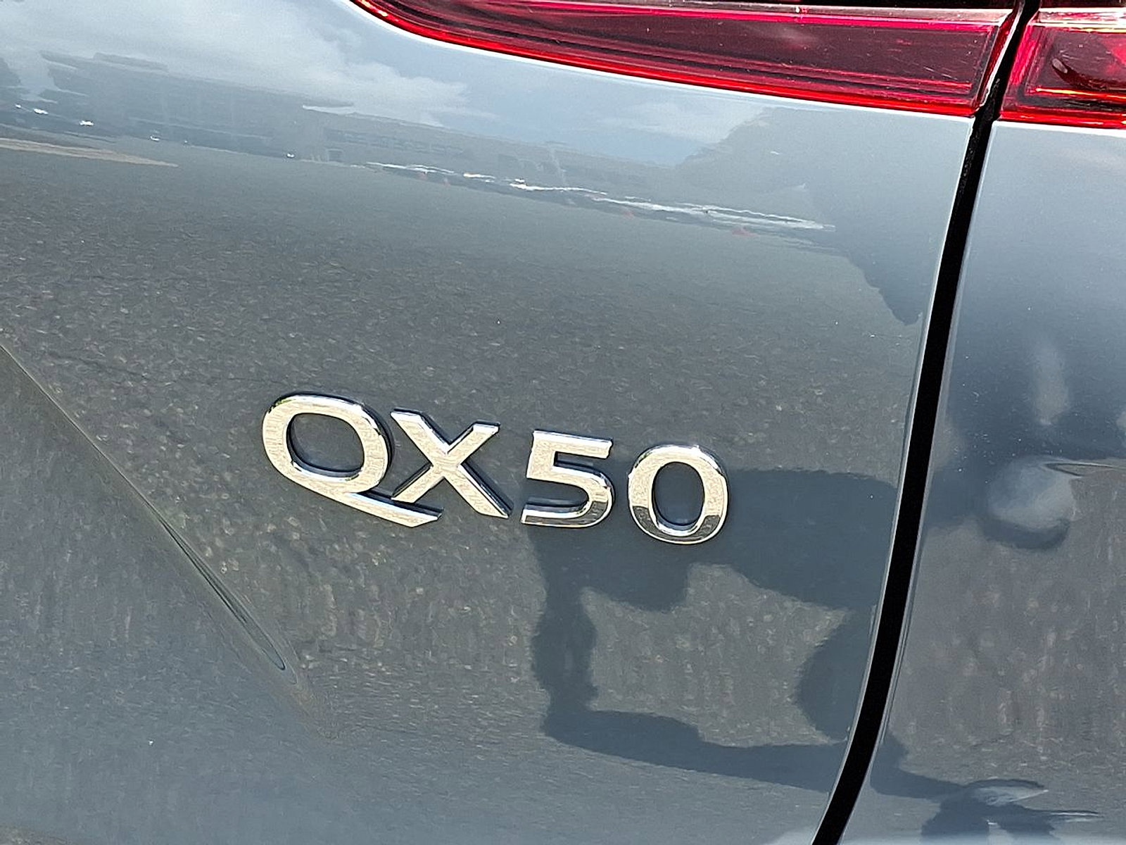 Used 2024 INFINITI QX50 Sensory image 24