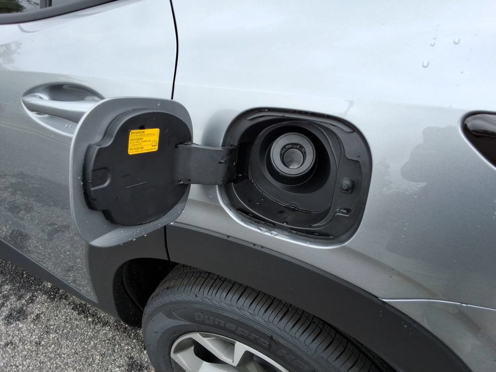 New 2026 Chevrolet Trax LT w/ Driver Confidence Package FWD image 12
