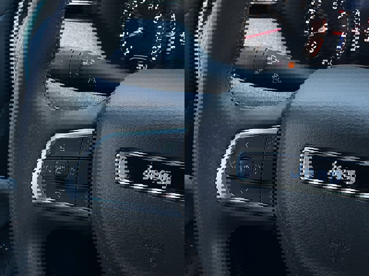 Used 2023 Jeep Compass Latitude image 23