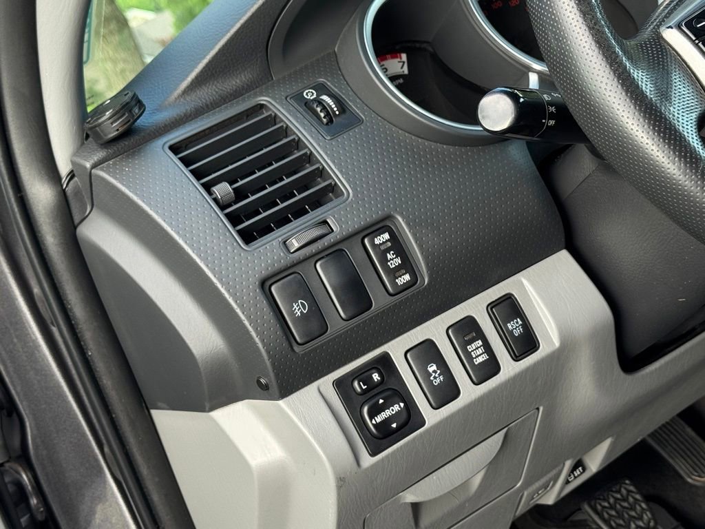 Used 2012 Toyota Tacoma 4x4 Double Cab w/ TRD Sport Pkg image 24