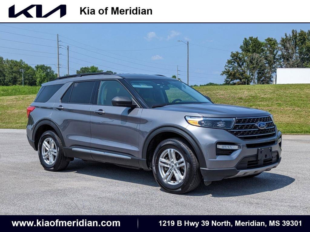 Used 2022 Ford Explorer XLT w/ Equipment Group 202A image 1