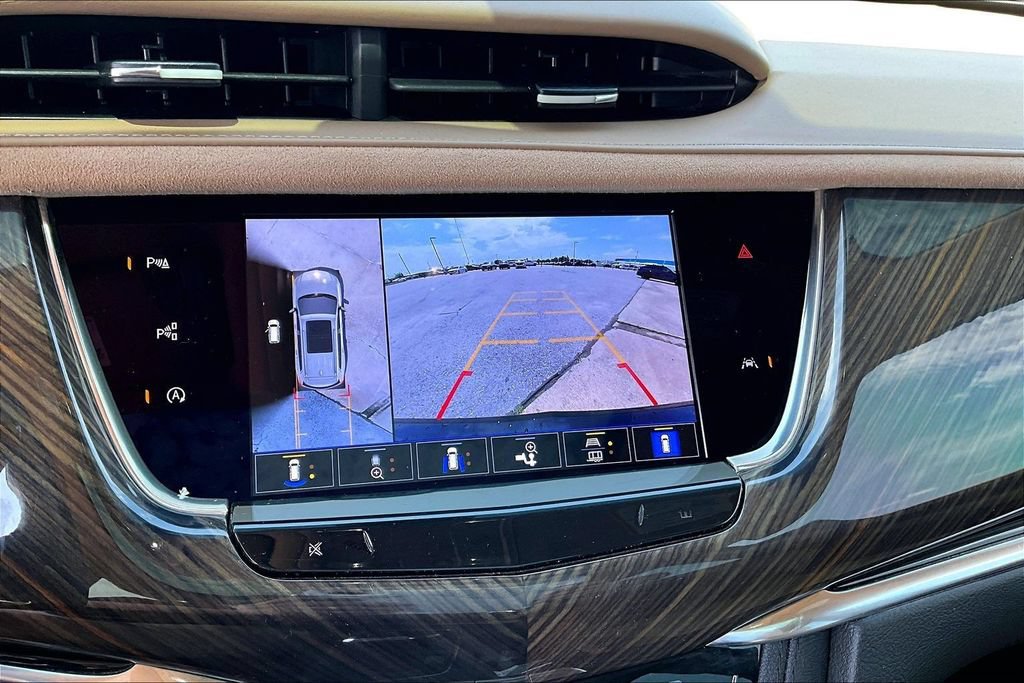 Certified 2023 Cadillac XT6 Premium Luxury w/ Platinum Package AWD/4WD image 23