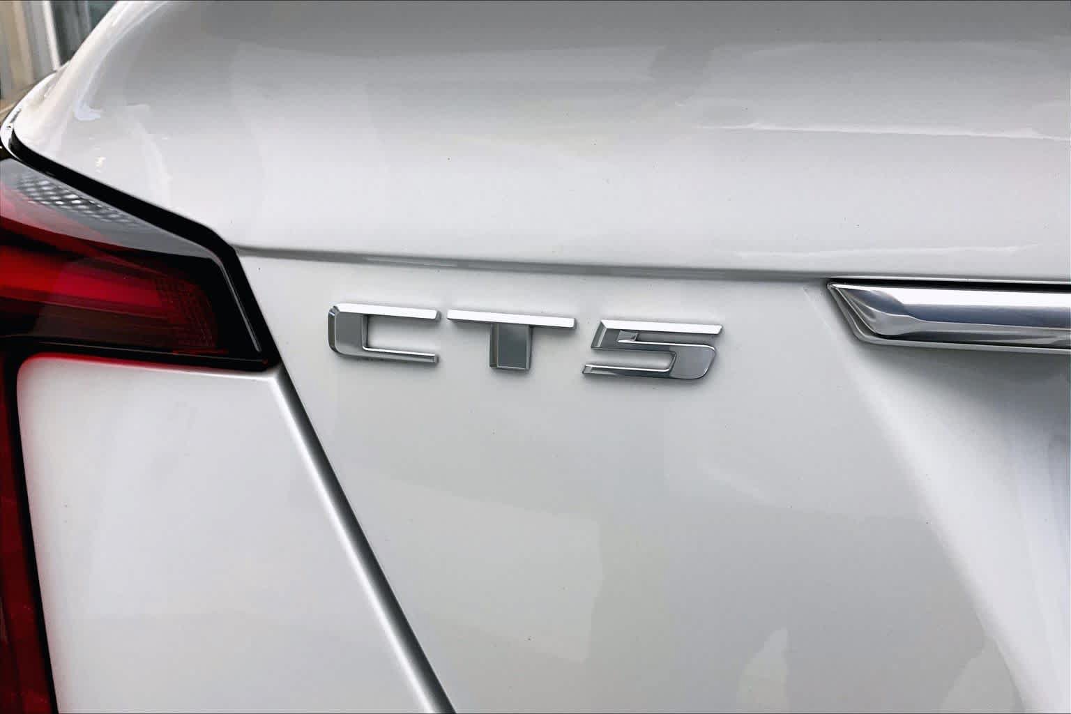 Used 2025 Cadillac CT5 Premium Luxury RWD image 31