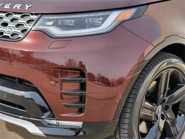 New 2026 Land Rover Discovery Limited Edition image 5