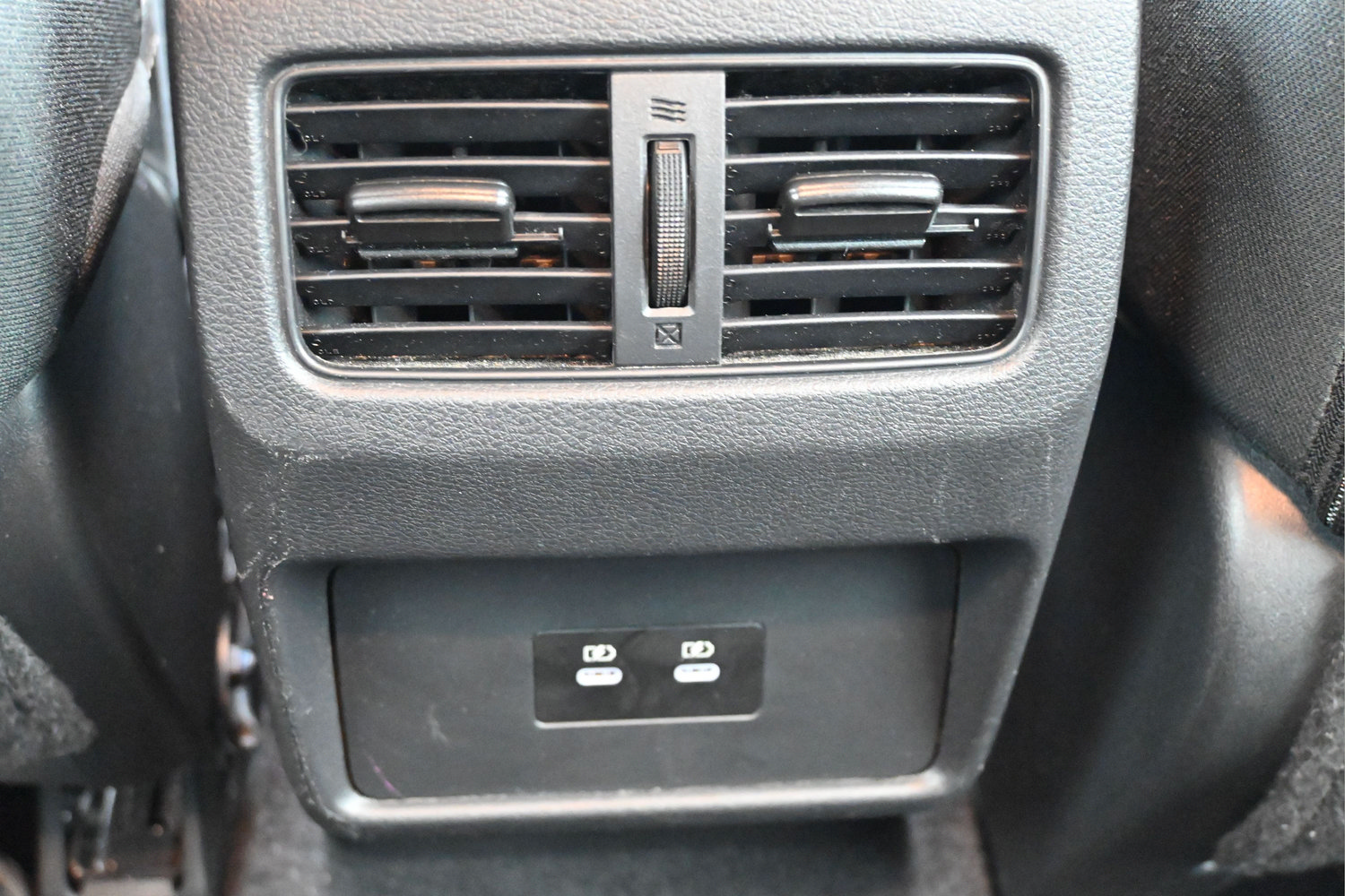 Used 2025 Nissan Rogue SV FWD image 14