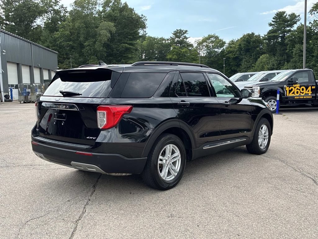 Used 2023 Ford Explorer XLT w/ Equipment Group 202A AWD/4WD image 7