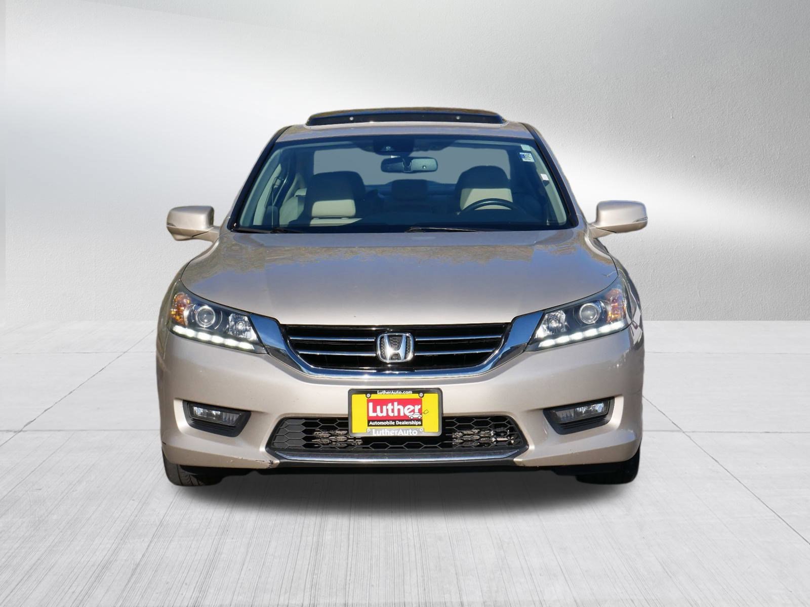 Used 2015 Honda Accord EX-L image 2