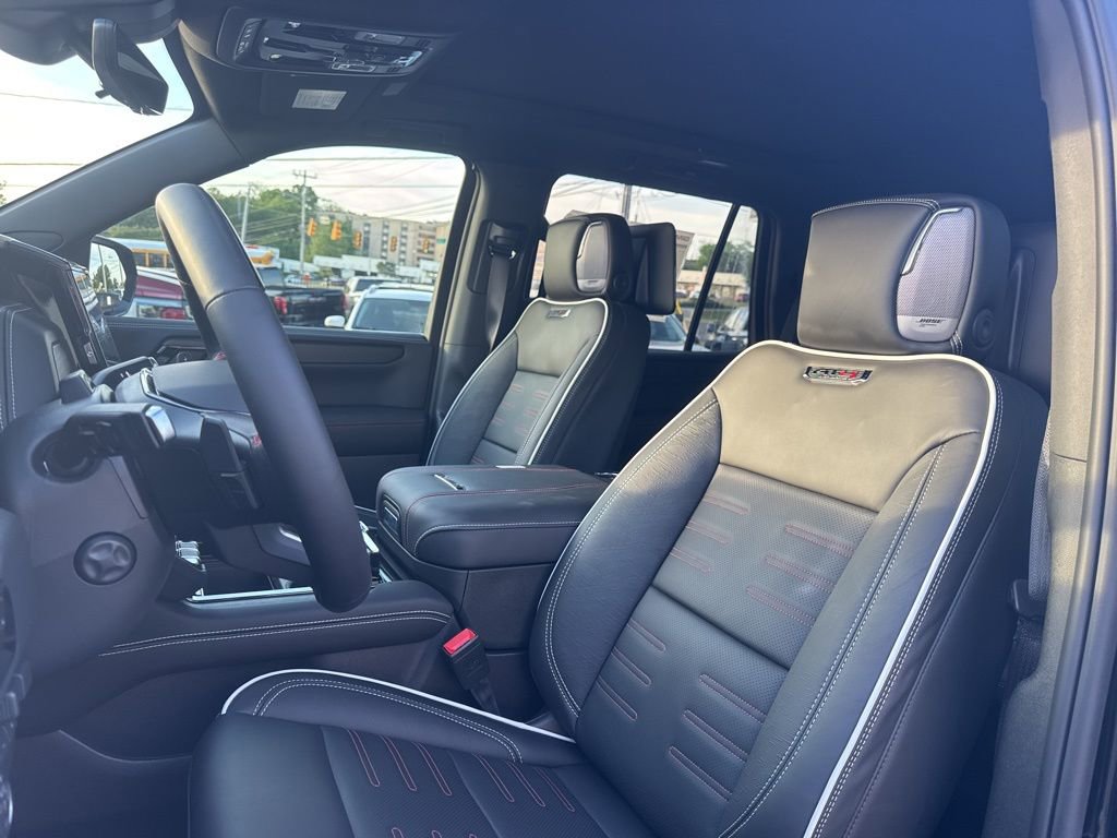 New 2026 GMC Yukon AT4 Ultimate AWD/4WD image 17